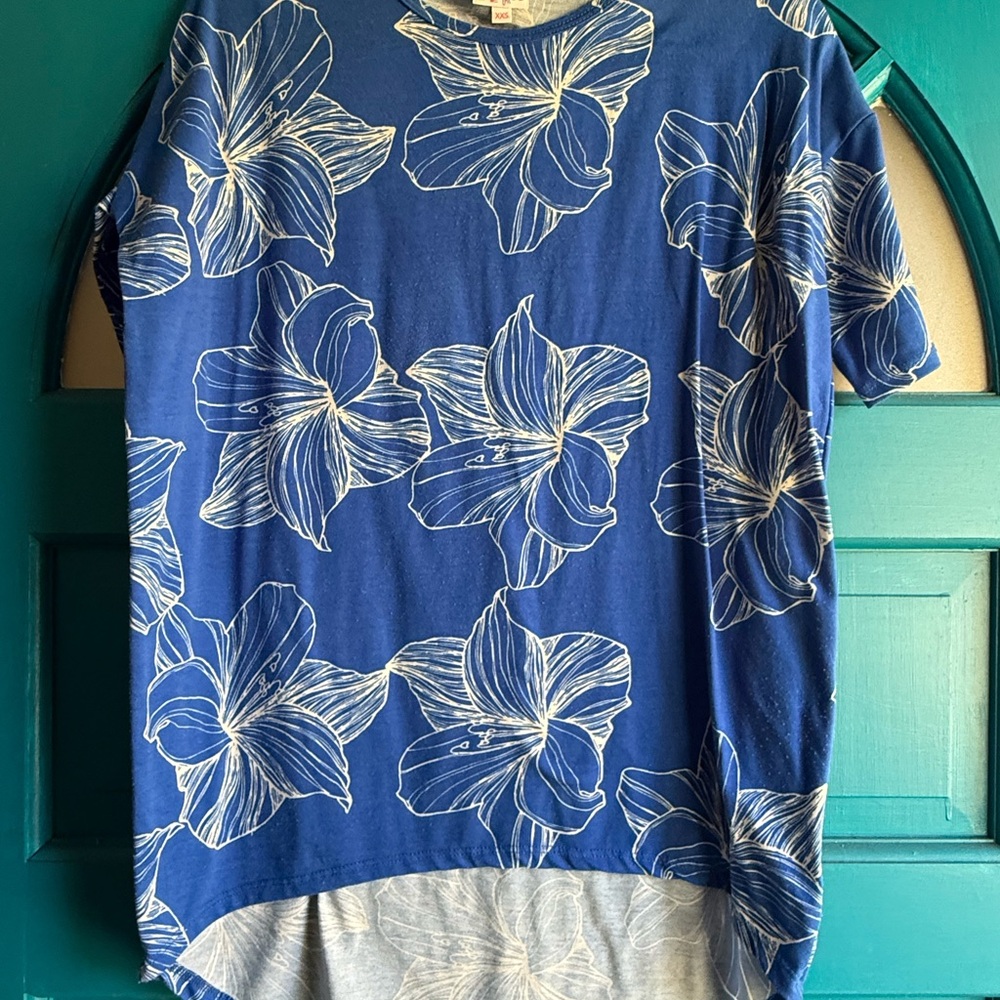 LuLaRoe Blue Floral Tunic Top
